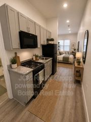 125 Arlington Street 1, Chelsea, MA 02150