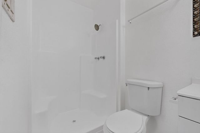 6075 Redlands Road NW, Albuquerque, NM 87120