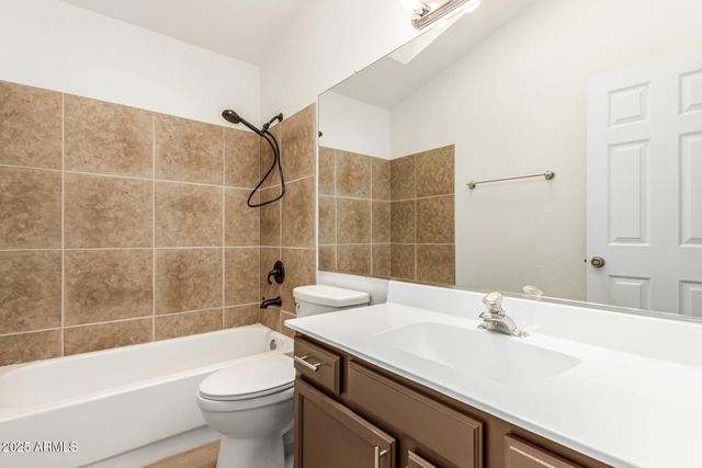 768 S MARTINIQUE Drive, Gilbert, AZ 85233