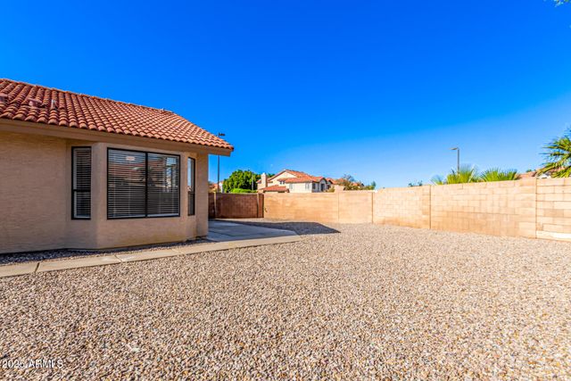 768 S MARTINIQUE Drive, Gilbert, AZ 85233