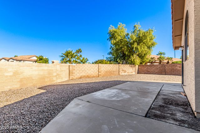 768 S MARTINIQUE Drive, Gilbert, AZ 85233