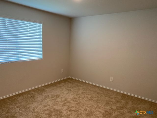 208 Ida Loop, Seguin, TX 78155