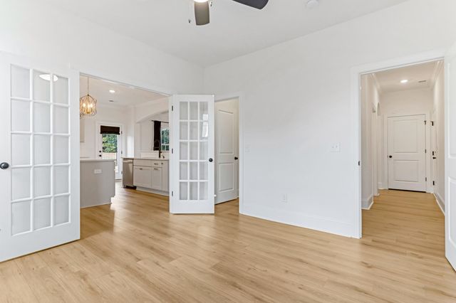1010 Paula Parris Road, Chesnee, SC 29323