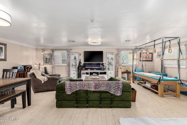 3629 E Winchcomb Drive, Phoenix, AZ 85032