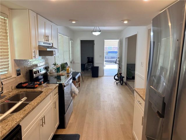 4450 Abingdon Drive, Stone Mountain, GA 30083