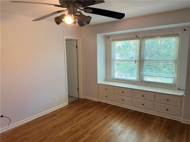 4450 Abingdon Drive, Stone Mountain, GA 30083