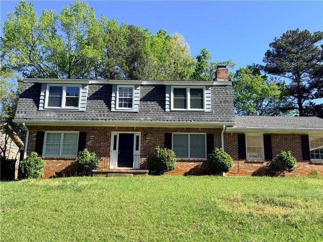 4450 Abingdon Drive, Stone Mountain, GA 30083