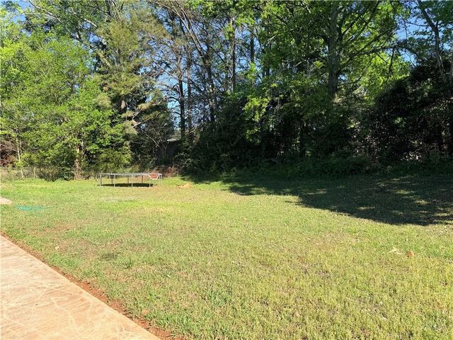 4450 Abingdon Drive, Stone Mountain, GA 30083