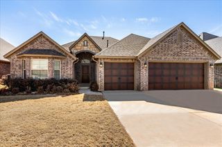 4104 SE 38th Street, Moore, OK 73071