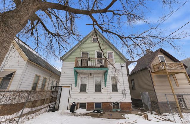 2813 N 21st STREET, Milwaukee, WI 53206