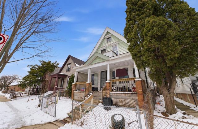 2813 N 21st STREET, Milwaukee, WI 53206
