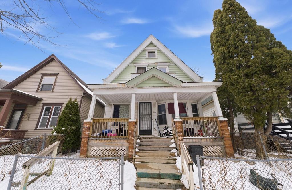 2813 N 21st STREET, Milwaukee, WI 53206