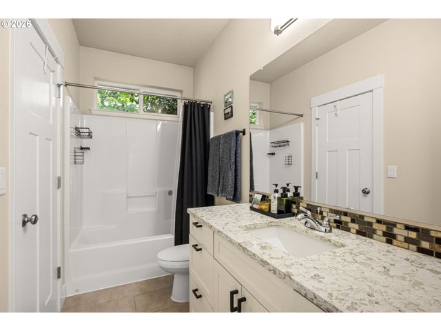 6929 N ARMOUR St, Portland, OR 97203