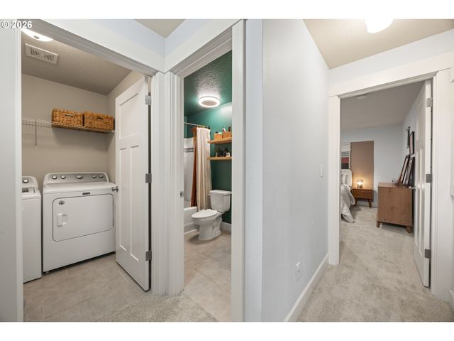 6929 N ARMOUR St, Portland, OR 97203