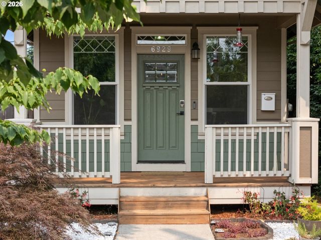6929 N ARMOUR St, Portland, OR 97203