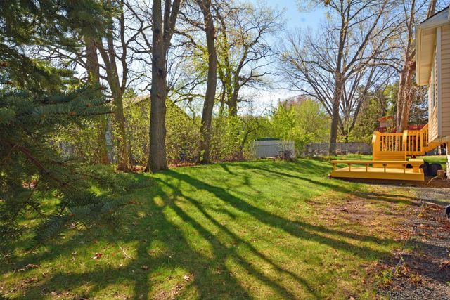 1799 Hilo Avenue N, Oakdale, MN 55128