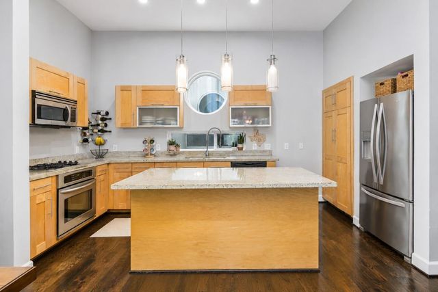 1822 Southmore Boulevard A, Houston, TX 77004