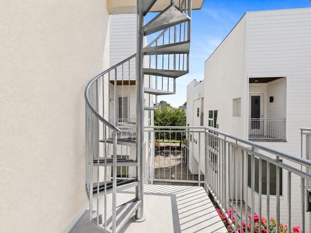 1822 Southmore Boulevard A, Houston, TX 77004