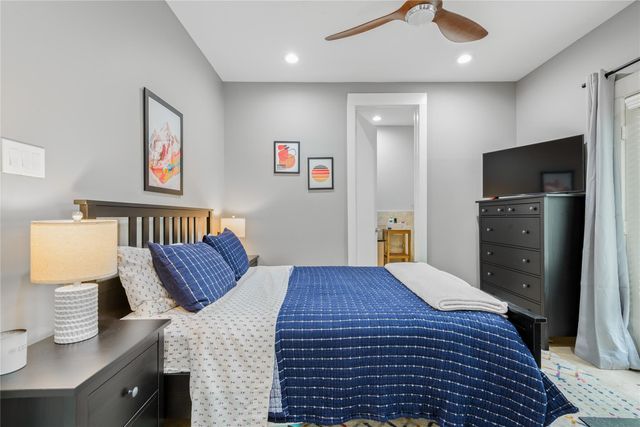 1822 Southmore Boulevard A, Houston, TX 77004