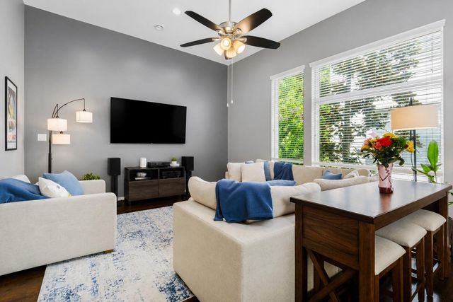 1822 Southmore Boulevard A, Houston, TX 77004