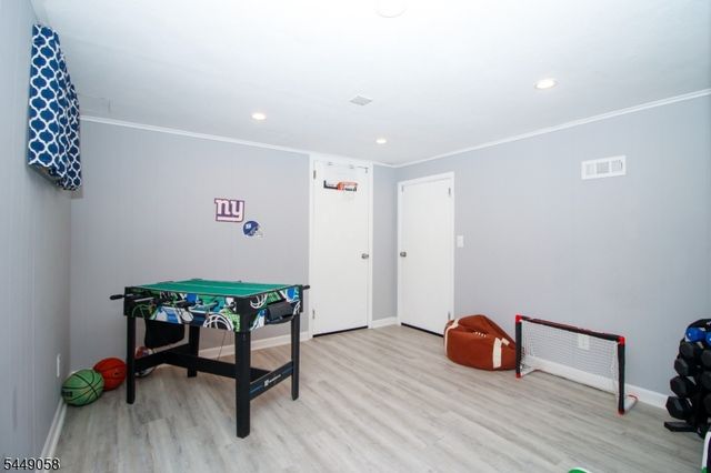 22 Mountain Ave, Rockaway Twp., NJ 07866