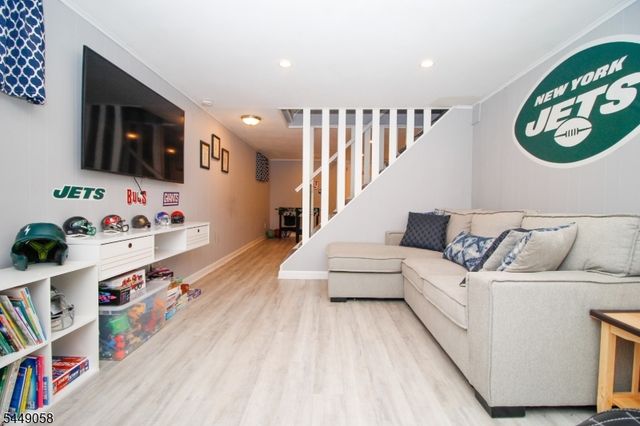 22 Mountain Ave, Rockaway Twp., NJ 07866