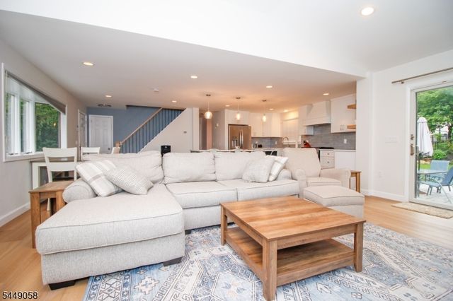 22 Mountain Ave, Rockaway Twp., NJ 07866