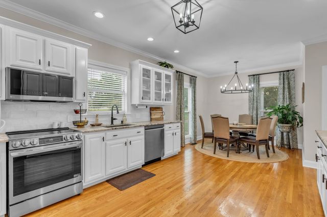 6421 Yeatman Ln, Columbia, TN 38401