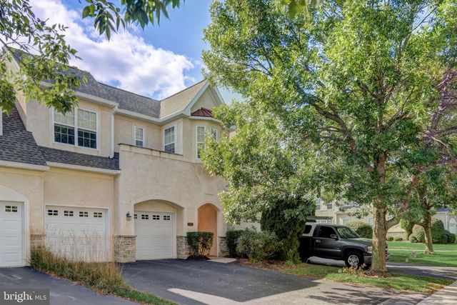 54 OLD BARN DR, West Chester, PA 19382