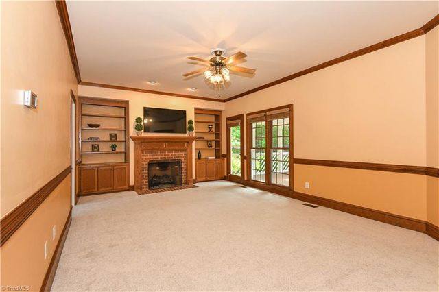 2713 Saint Andrews Court, Jamestown, NC 27282