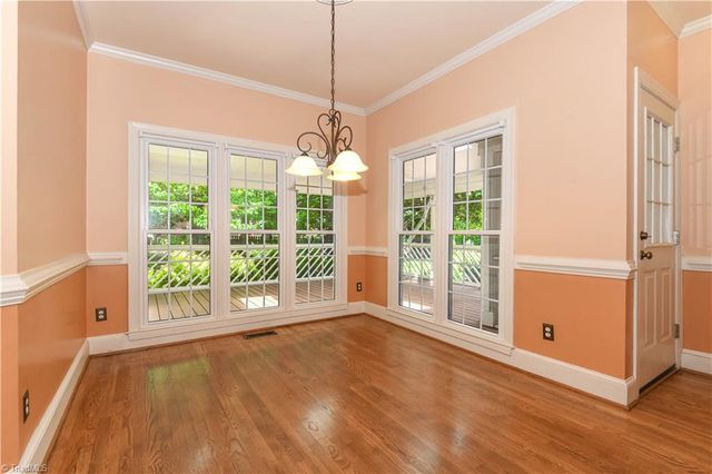 2713 Saint Andrews Court, Jamestown, NC 27282