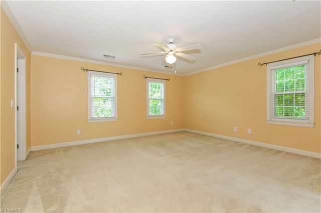 2713 Saint Andrews Court, Jamestown, NC 27282