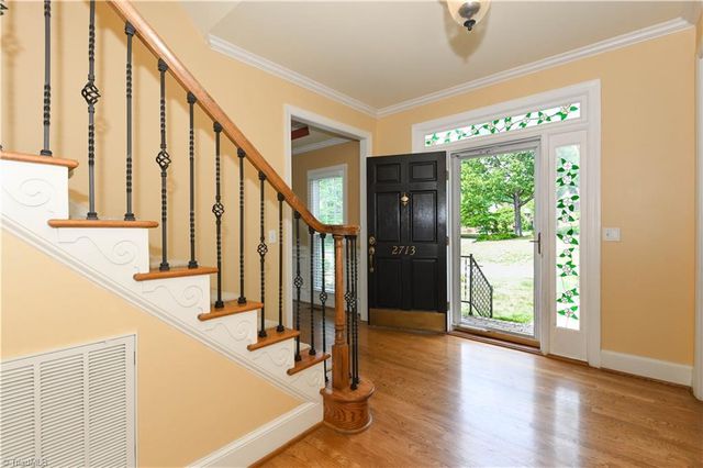 2713 Saint Andrews Court, Jamestown, NC 27282