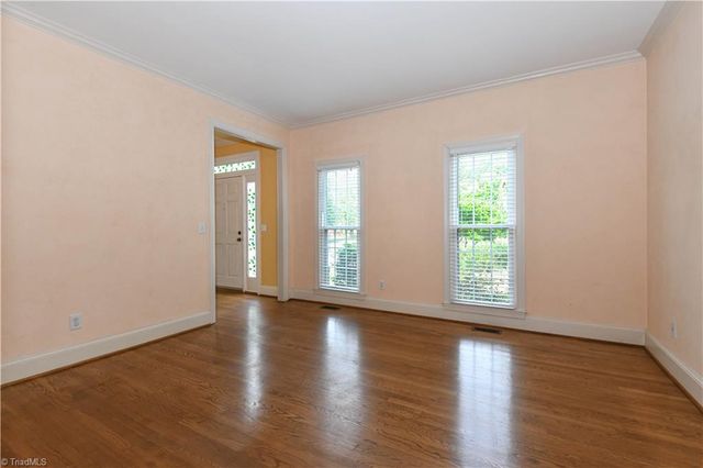 2713 Saint Andrews Court, Jamestown, NC 27282