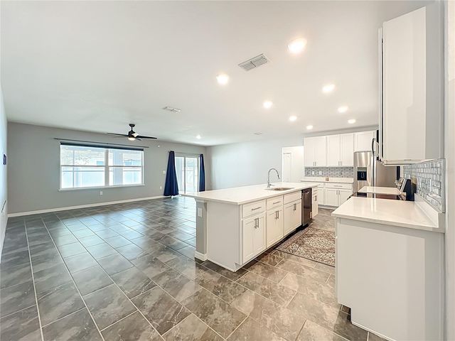 341 LAKE DOE BOULEVARD, Apopka, FL 32703