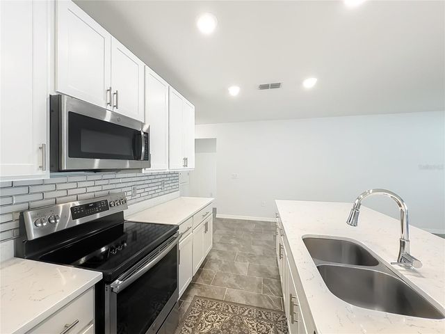 341 LAKE DOE BOULEVARD, Apopka, FL 32703