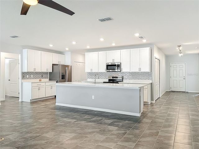 341 LAKE DOE BOULEVARD, Apopka, FL 32703