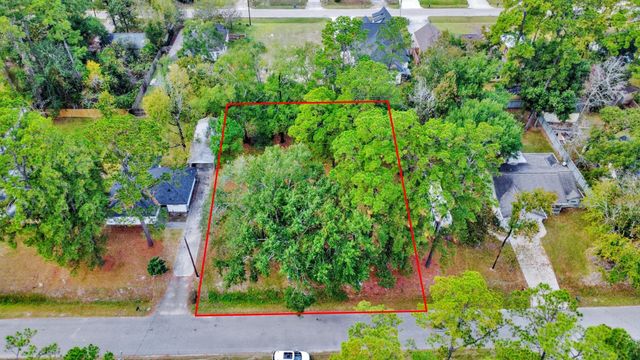 10615 Twin Oak Drive, Conroe, TX 77385