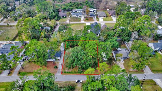 10615 Twin Oak Drive, Conroe, TX 77385