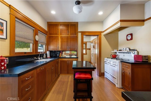 155 N Cleveland Street, Orange, CA 92866