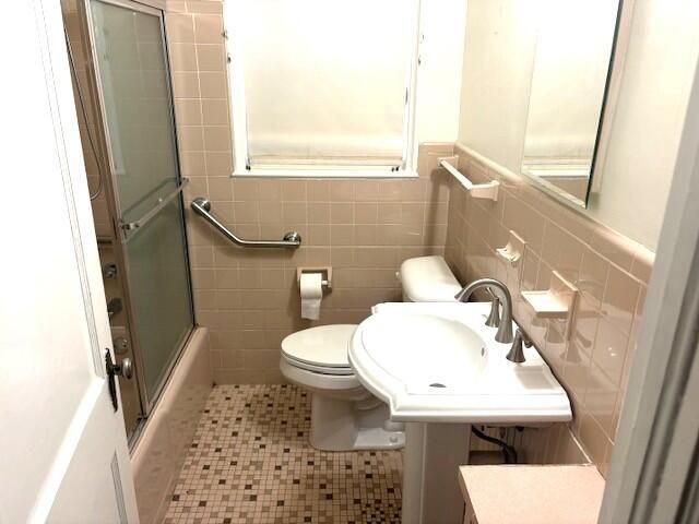 44 SW 5th Street, Dania Beach, FL 33004