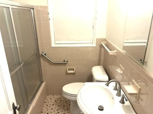 44 SW 5th Street, Dania Beach, FL 33004