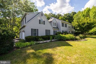 2850 W FOX CHASE CIR, Doylestown, PA 18902