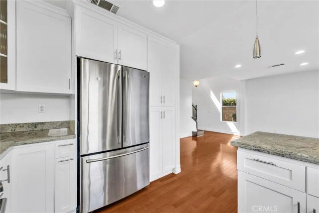 431 W Bay Street B, Costa Mesa, CA 92627