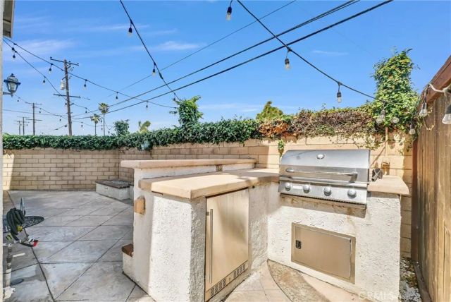 431 W Bay Street B, Costa Mesa, CA 92627