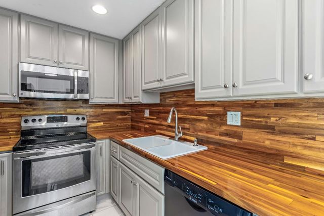 5510 Armitos Avenue 4, Other - See Remarks, CA 93117