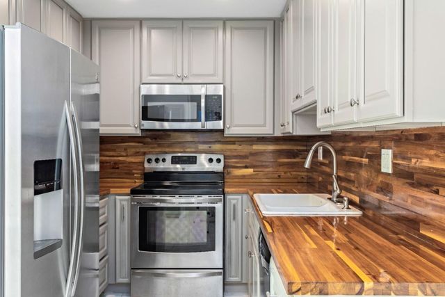 5510 Armitos Avenue 4, Other - See Remarks, CA 93117