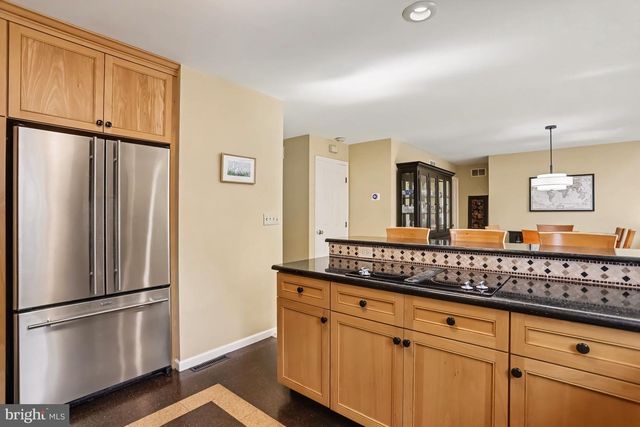 519 COLONIAL CRESCENT DR, Lititz, PA 17543