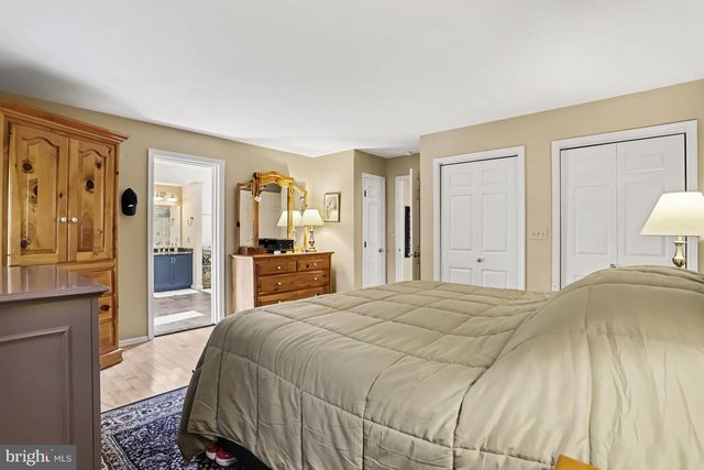 519 COLONIAL CRESCENT DR, Lititz, PA 17543