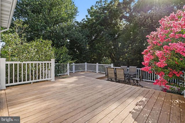 519 COLONIAL CRESCENT DR, Lititz, PA 17543